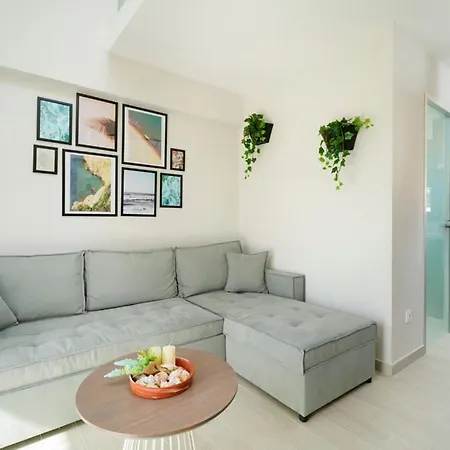 Theros By The Sea Apartment